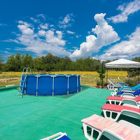 Apartments Valoda Nedeščina Kültér fotó