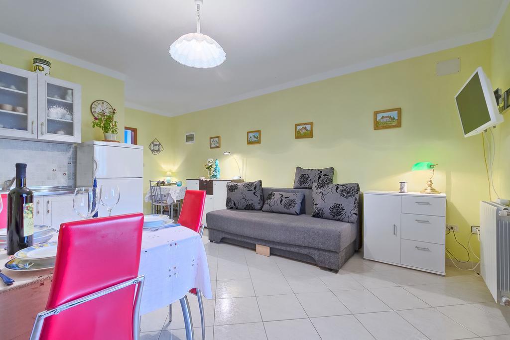 Apartments Valoda Nedeščina Kültér fotó