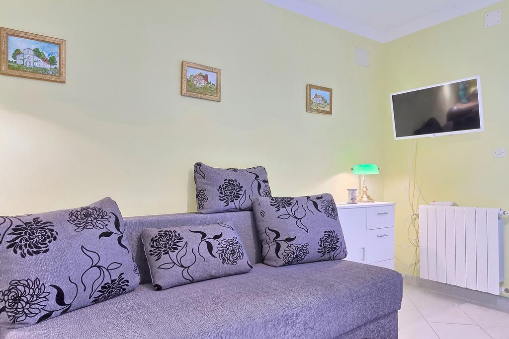 Apartments Valoda Nedeščina Kültér fotó