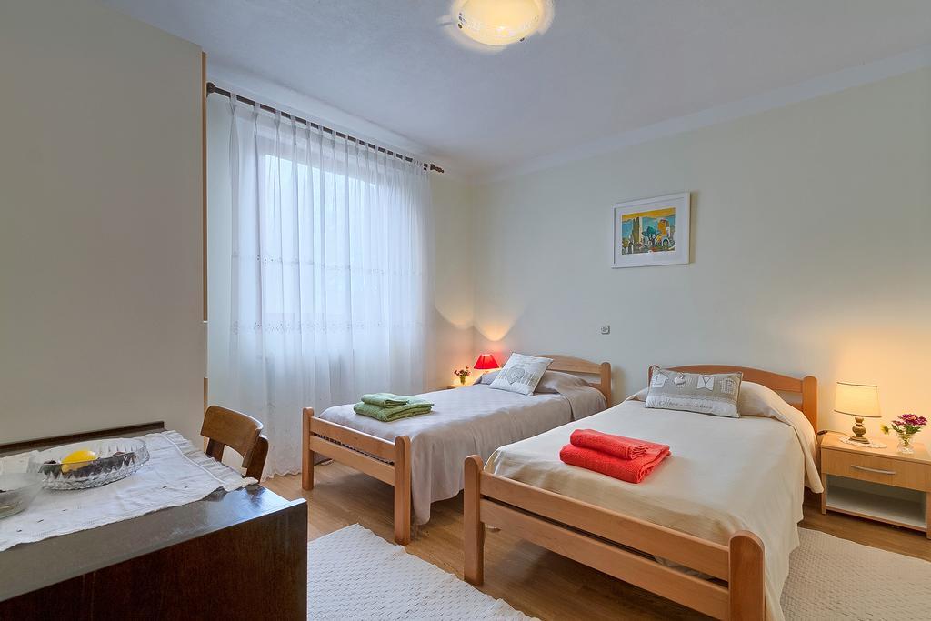 Apartments Valoda Nedeščina Kültér fotó