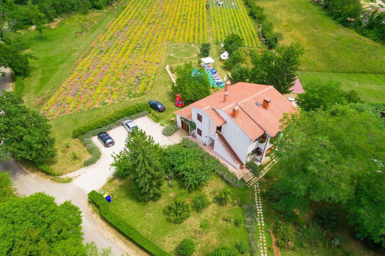 Apartments Valoda Nedeščina Kültér fotó