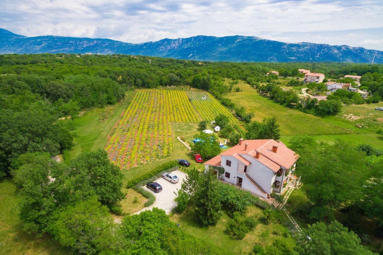 Apartments Valoda Nedeščina Kültér fotó