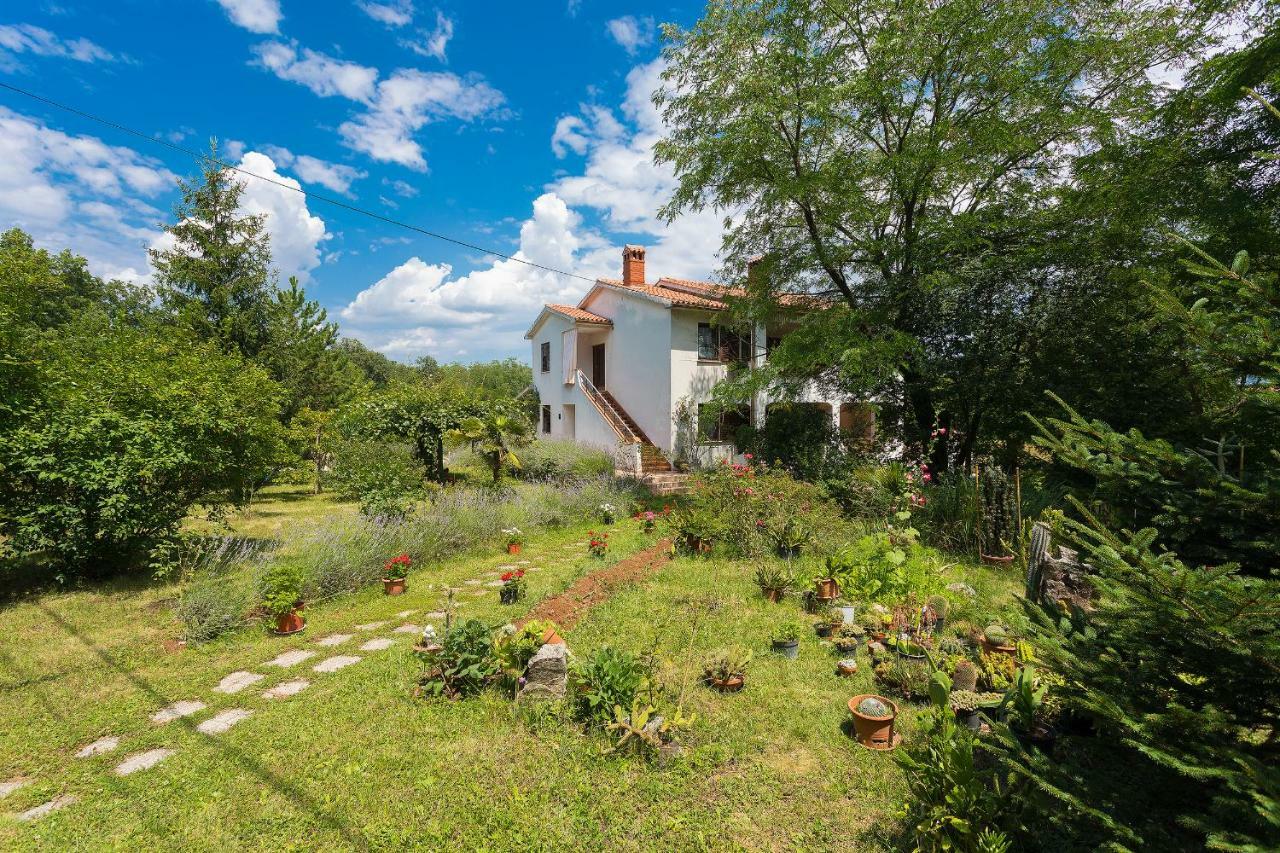 Apartments Valoda Nedeščina Kültér fotó